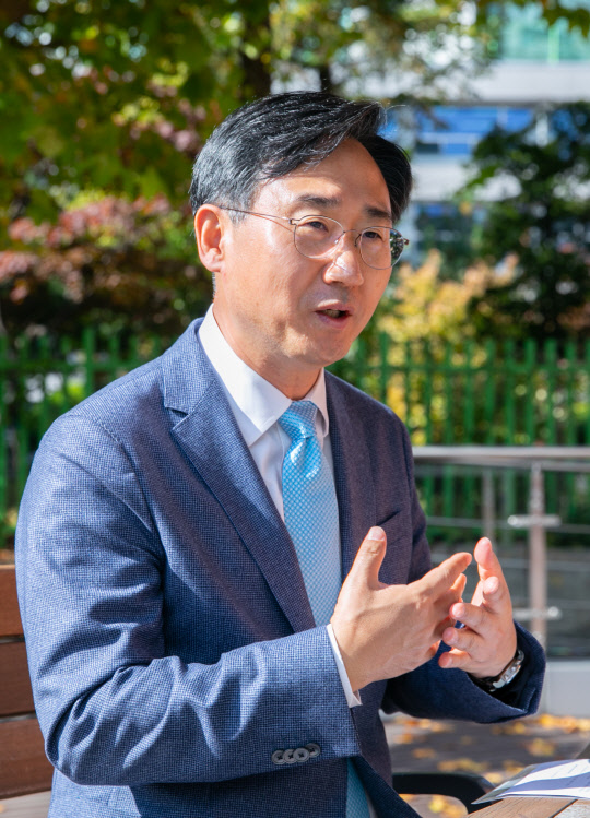 신범철 한국국가전략연구원 외교안보센터장 박동욱기자 fufus@